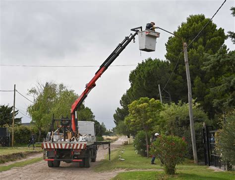 El Municipio Contin A Con La Instalaci N De Luminarias Led En Distintos