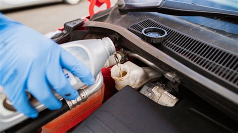 How often you should be getting your brake fluid replaced on a modern ...