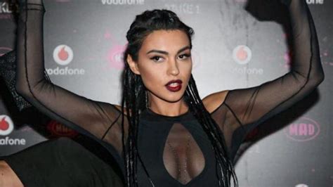 The Albanian Presenter Shocking In A Bikini Photo Telegrafi Telegrafi