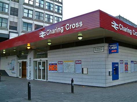 STATION WORLD Charing Cross United Kingdom