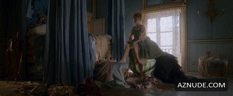 CYRANO NUDE SCENES AZNude