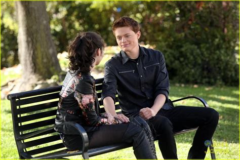 Emmett Surprises Bay On Tonight S Switched At Birth See The Stills Photo 768042 Photo