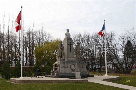 Historic Sites Of Manitoba St Claude War Memorial And Old Cemetery