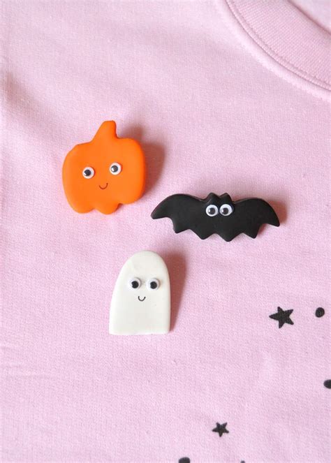 Diy Clay Halloween Pins Halloween Crafts For Kids Easy Halloween Diy