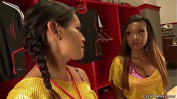 Shemale Coach Fucks Ebony Babe XVIDEOS
