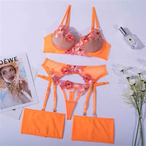 Pieces Set Women Sexy Embroider Sensual Lingerie Underwear Lace