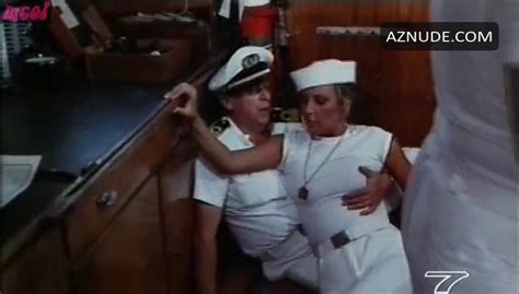 IL SOMMERGIBILE PIU PAZZO DEL MONDO NUDE SCENES AZNude