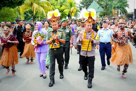 Selesaikan Masalah Papua Jenderal Agus Subiyanto Tekankan Pentingnya