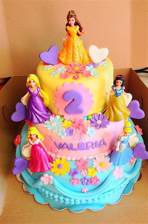 Pin By Erlyn Martinez On Icing And Sugar Dust Princess Birthday Cake