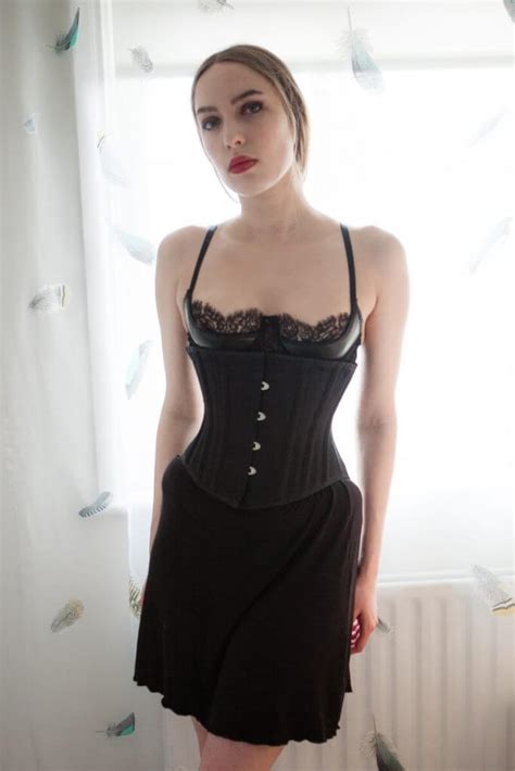 Review Vollers Waist Hugger Underbust Corset The Lingerie Addict