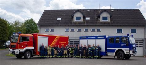 Freiwillige Feuerwehr Nümbrecht Zwei Farben eine Übung