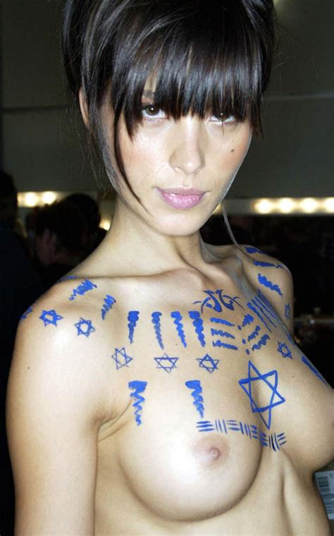 Naked Petra N Mcov Added By Oneofmany