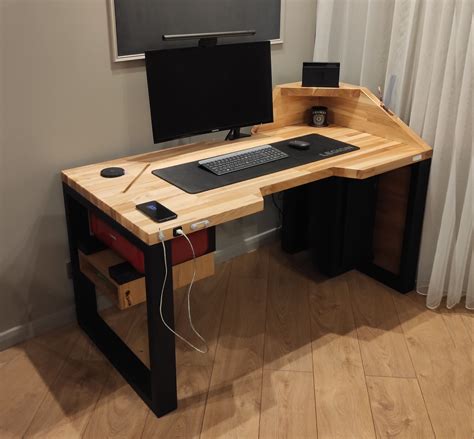умный стол с игровой станцией | project_tablecat