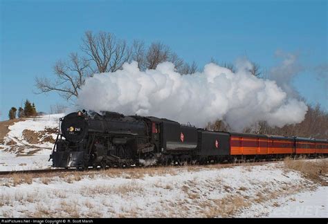 Recent picture of Milwaukee Road 261 | Milwaukee road, Old trains ...