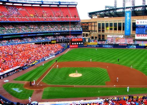 Travel blogs explain exactly where is Mets Stadium for newcomers 13