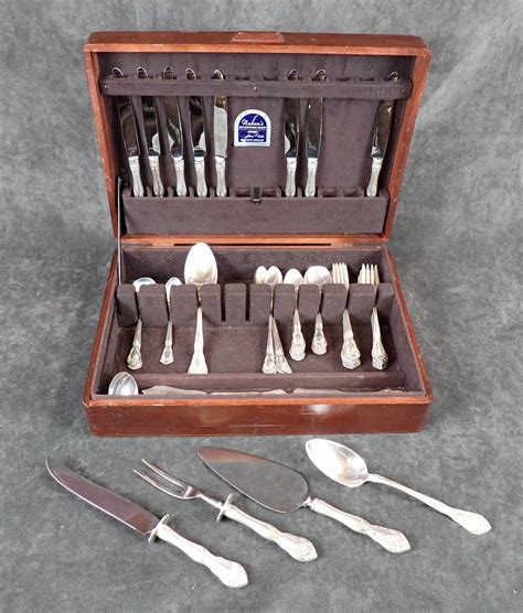 Lot - STERLING SILVER FLATWARE SET