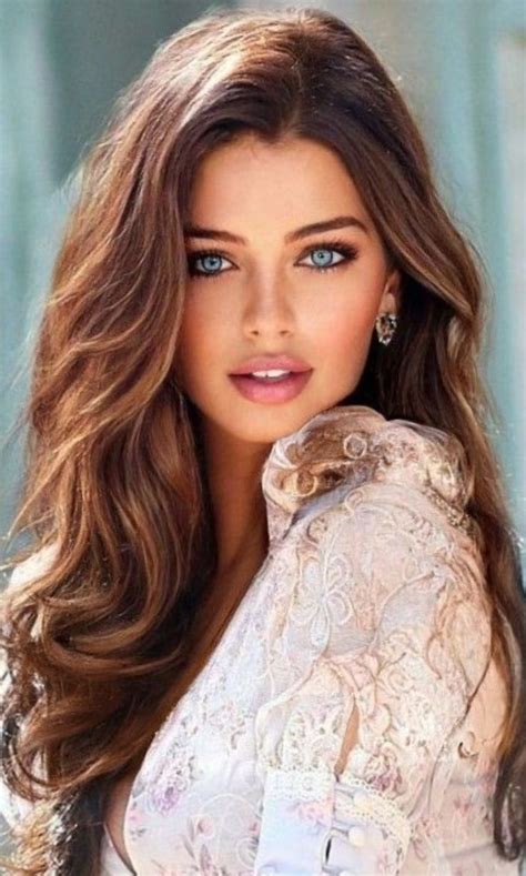 Pin By Amela Poly F4f On Model Face In 2021 Brunette Beauty Beauty