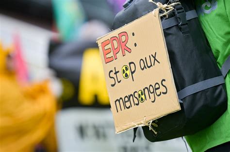 France Monde Caen Manifestation Contre L Epr Et Le Retour Du Nucl Aire