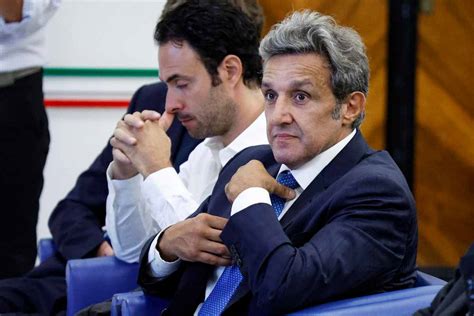 flavio insinna  ha voluto figli neanche  la compagna giusta dopo