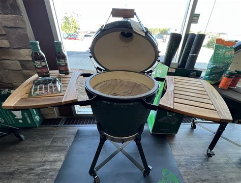 Big Green Egg Medium The Hearth And Grill Shop