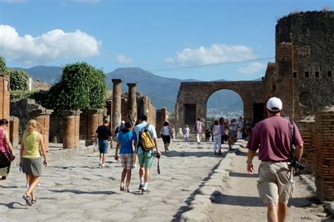 Pompeii Small Group Tour from Naples - Naples | Project Expedition