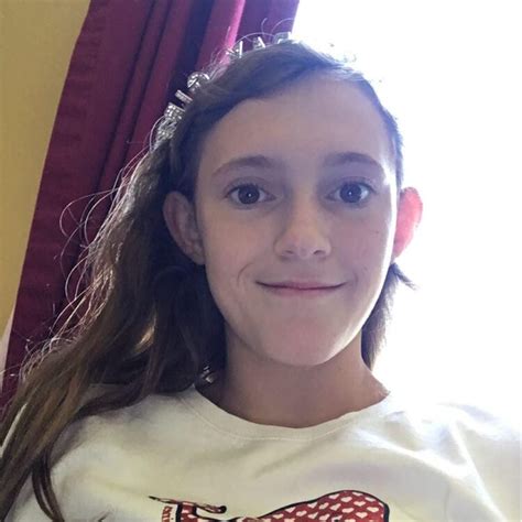 Hot Sexy Kelli Maple Bikini Pics