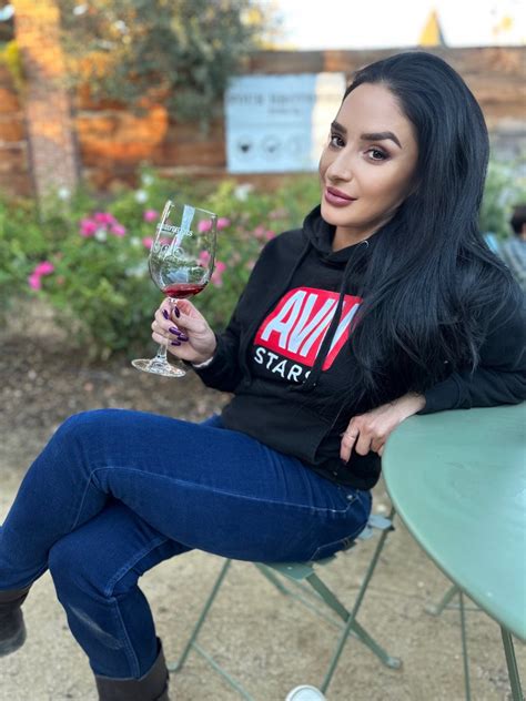 Madrastra Cachonda Sheena Ryder Is Fucked By Stepson For R Her Husband My Xxx Hot Girl