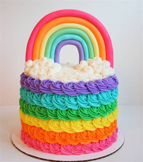 13 Cute Troll Birthday Cake Ideas (Bring The Party to Life)