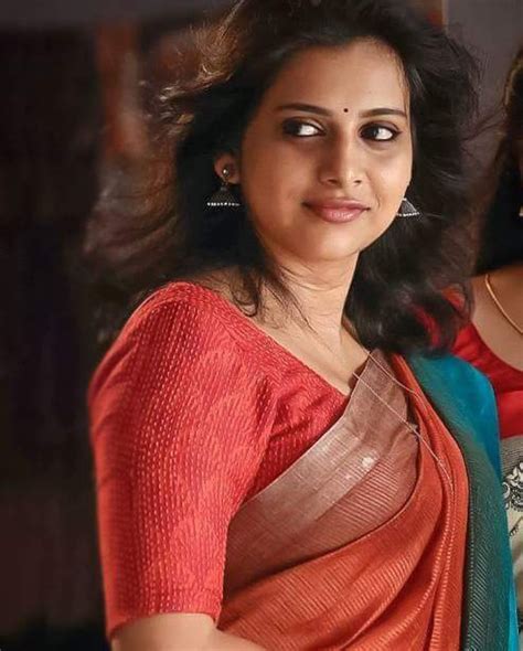 Anna Reshma Rajan Hot Beautiful Traditional Pics Images Photos