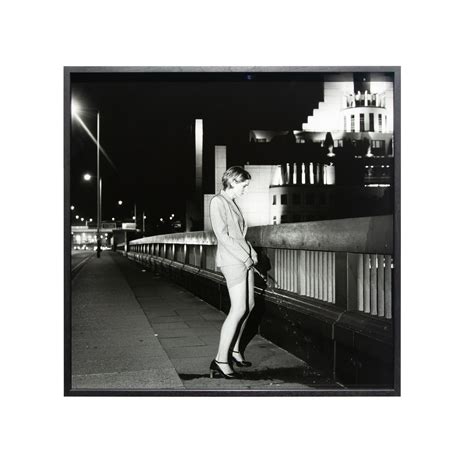 Sophy Rickett Vauxhall Bridge Series Pissing Women Dellasposa