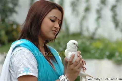 Swetha Basu Prasad Hot Sexy Pics Kollywood Zone