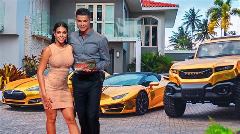 Veja A Vida Luxuosa De Cristiano Ronaldo Youtube