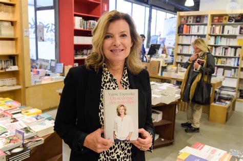 Photo La Journaliste Val Rie Trierweiler D Dicace Son Nouveau Livre