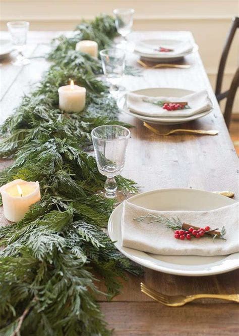 35 Best Christmas Centerpieces Stylish Holiday Table Setting Ideas