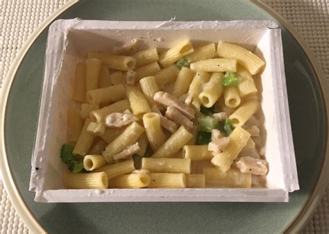 Michelina S Lean Gourmet Creamy Rigatoni With Broccoli And Chicken Review Freezer Meal Frenzy