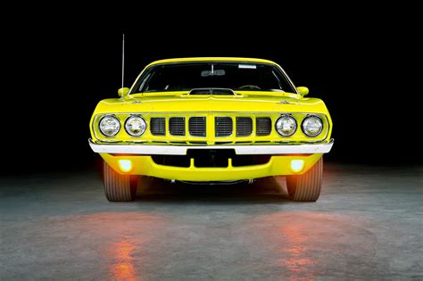 1971 Plymouth Hemi ‘cuda American Muscle Car Restorations Inc