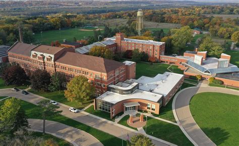 This tutorial explains how to log into Dallas College Outlook 13