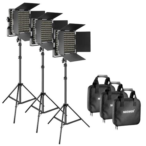 Neewer 3 Pieces Bi color 660 LED Video Light and Stand Kit for Studio ...