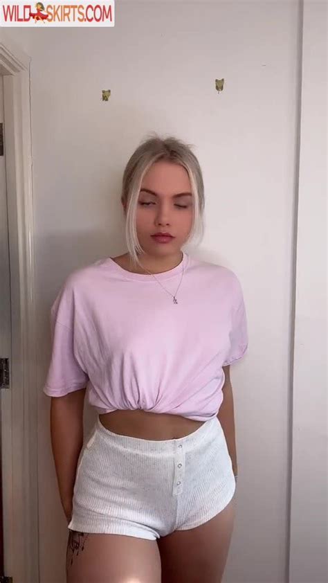 Rosie Applegate Bleusapphire Malibuxrosex Nude OnlyFans Leaked Photo