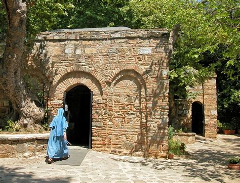 9 Reasons to Visit Selcuk Turkey (Including Ephesus!)