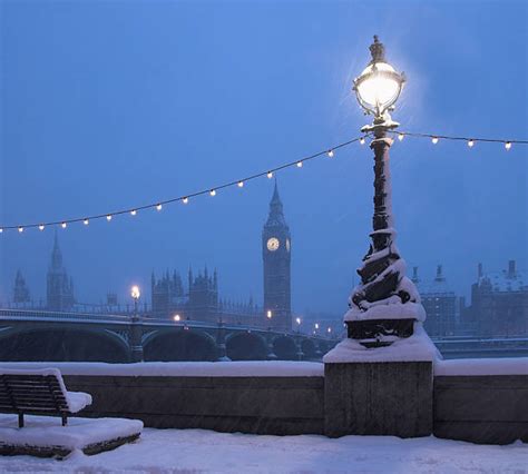 London Snow Stock Photos Pictures And Royalty Free Images Istock