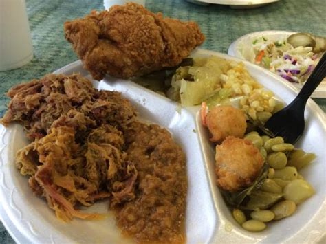 Farm Boy S Barbecue Chapin Updated Restaurant Reviews Photos