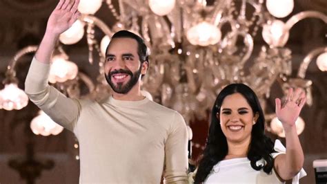 Nayib Bukele Celebra Con Sus Seguidores Tras Proclamarse Ganador De Las