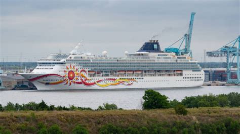 Jacksonville Cruise Port: Terminals, Piers, and Transportation