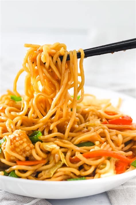 Yakisoba Noodles with Chicken