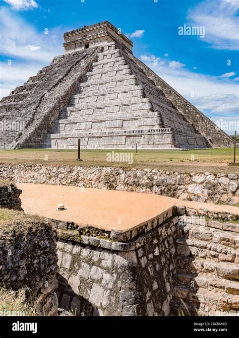 Piramide De Kukulcan Mexico Maya Immagini E Fotografie Stock Ad Alta