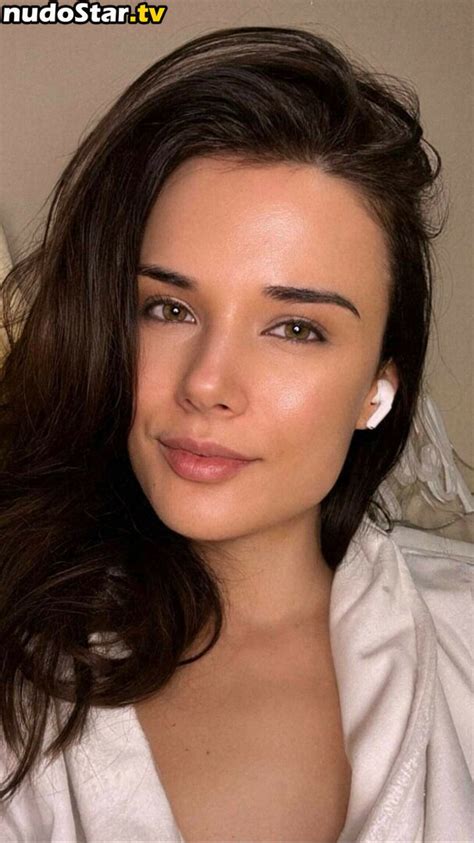 Starling ASMR Valentina Samoylenko Starling Asmr Starlingxox Nude OnlyFans Photo 8