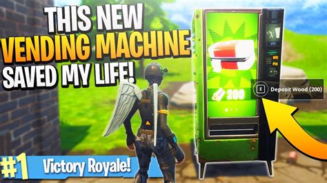 This NEW VENDING MACHINE Saved MY LIFE PS4 Pro Fortnite BR Vending