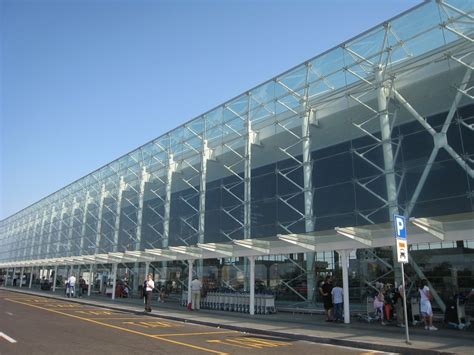 Aeroporto di Catania, presentazione della nuova area partenze