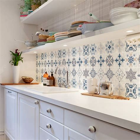 Kitchen Wall Tile Peel and Stick Floral Print Stick Wallpaper - Clearhalo